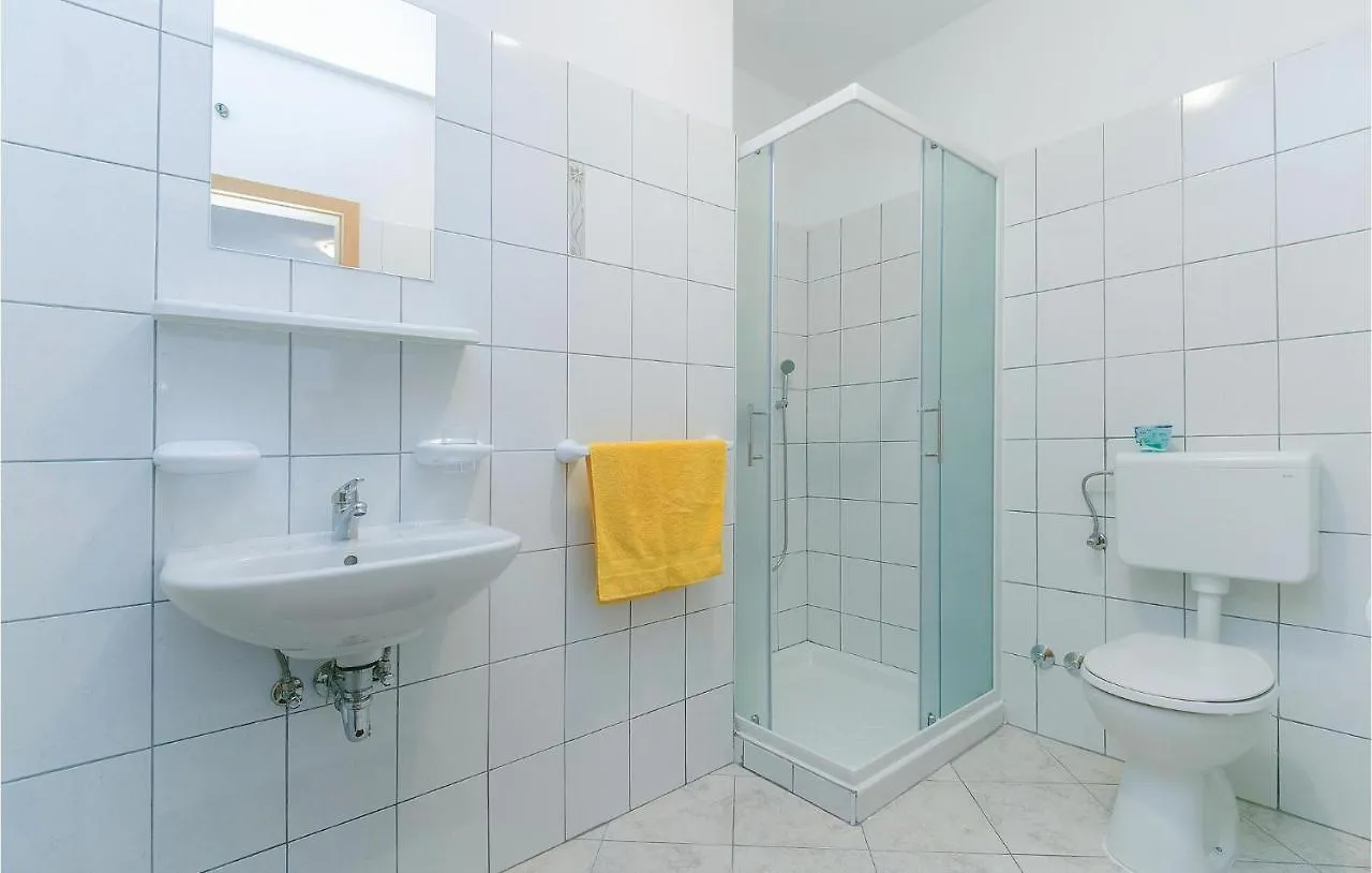 Awesome Home In Labin With Kitchen Raša Hırvatistan