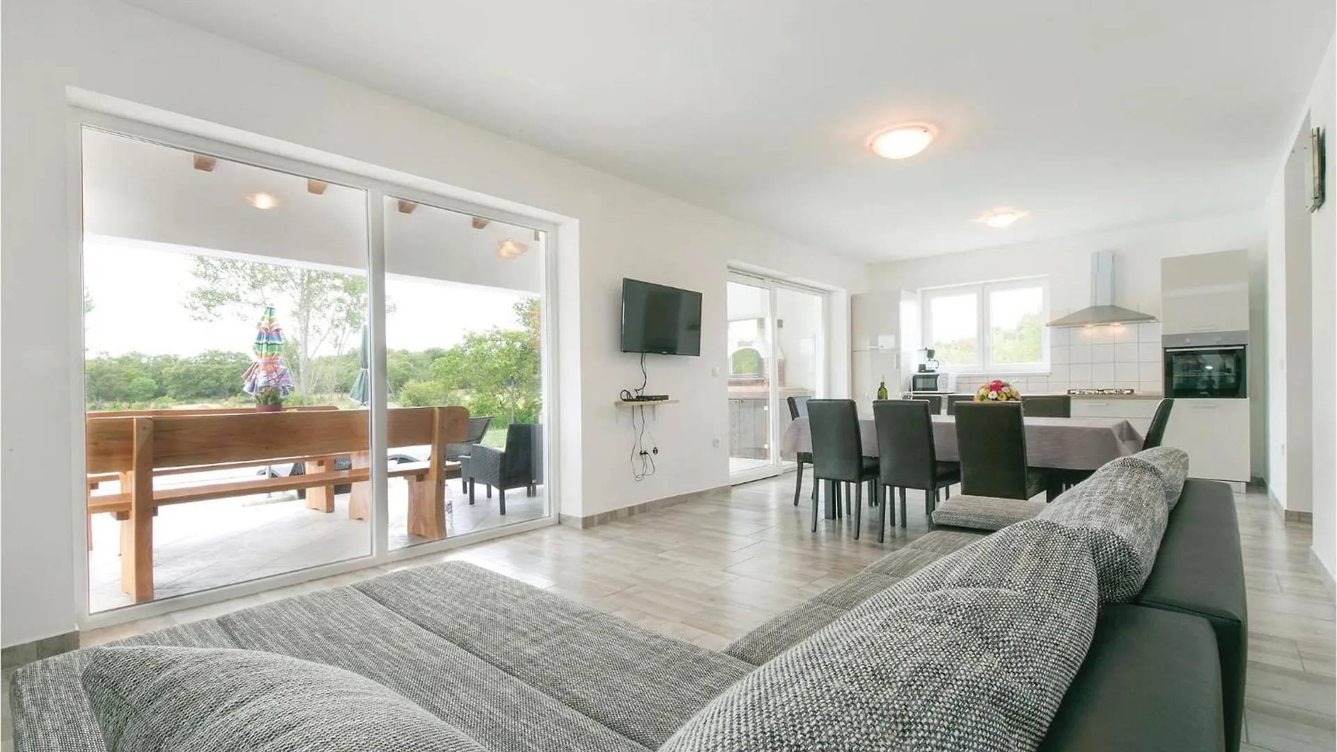 Holiday home Awesome Home In Labin With Kitchen Rasa