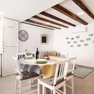Casa Emiliana Raša